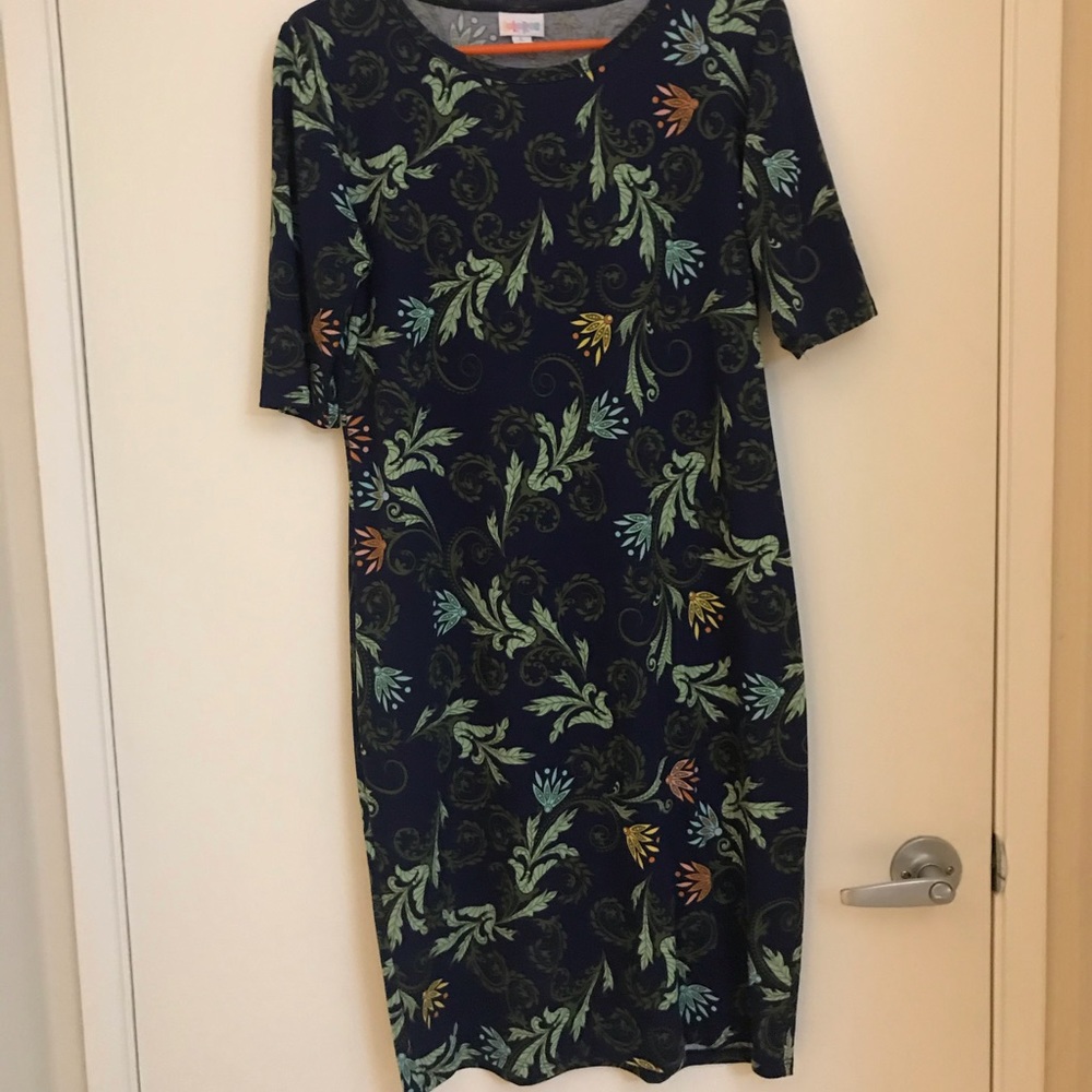 Floral form fitting Julia dress.